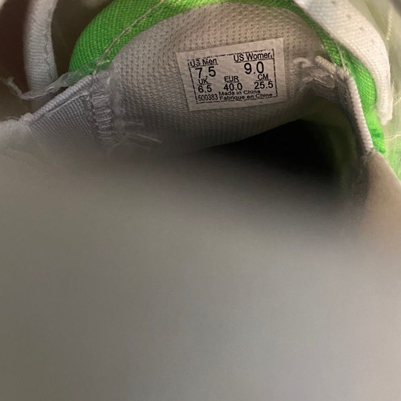 Vans ComfyCush slip- on rare sneakers Mens 7.5 Womens 9 - Picture 8 of 11